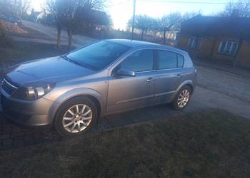 OPEL  ASTRA H, BENZYNA 1,6  ROK 2004,BOGATA
