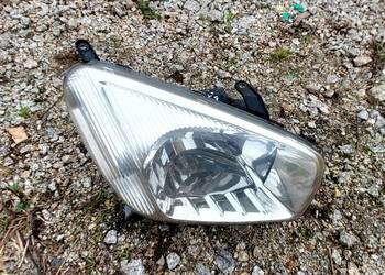TOYOTA RAV4 RAV-4 2001 2002 2003 REFLEKTOR LAMPA prawa