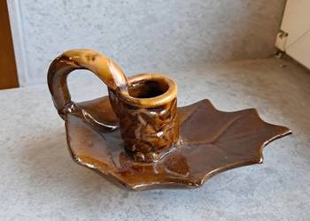 świecznik z prlu w kształcie liścia stan bdb, dł 14 cm, wys 8 cm