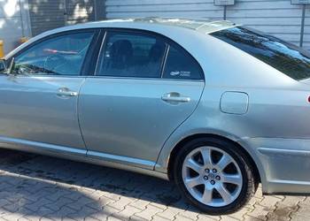 Toyota Avensis 2.0d4d diesel opłacona ładna liftback warszawa