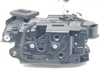 ZAMEK DRZWI LEWY TYŁ VW PASSAT B8 Kombi 5E0839015A