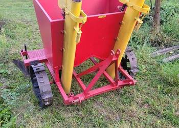 Sadzarka do ziemniaków kubełkowa Sadzarka do ziemniaków kubełkowa