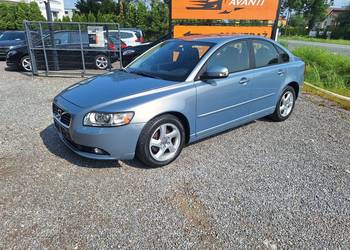 VOLVO#S40#SERWISOWANY#SKÓRA#XENONY#NAVIGACJA#GRZANE FOTELEKLIMATYZACJA