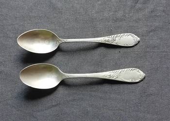 Dwie secesyjne łyżeczki platerowane BM, I poł. XX w. Izrael Szekman.Judaica