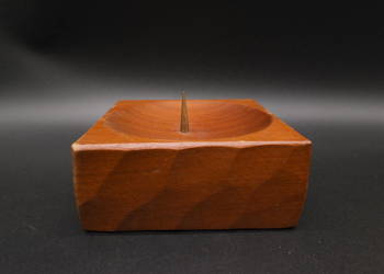 Świecznik Drewniany Robert Busch – Rękodzieło