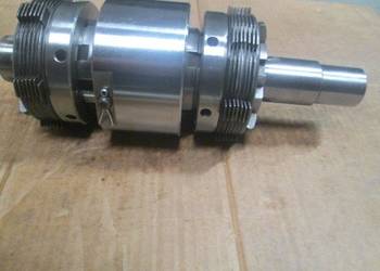 Sprzęgło mechaniczne obrotów wrzeciona tokarki TUC-40/1500