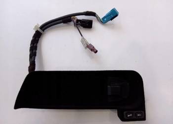 PODSTAWA MOCOWANIE TELEFONU MERCEDES CLS W219