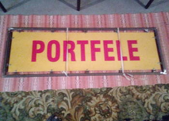 Zabytkowa porcelana talerze filirzanki