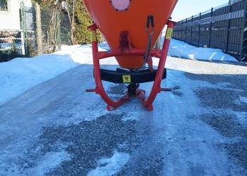 Rozsiewacz nawozu DEXWAL