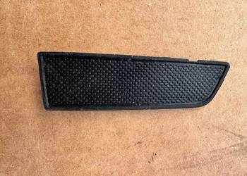 Zaślepka/podkładka uchwytu drzwi lewy przód Hyundai i20 II 82714-C8010