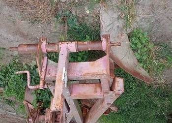 Sprzedam 4plug, beczkę na wodę 1000 l przyczepa z papierami.