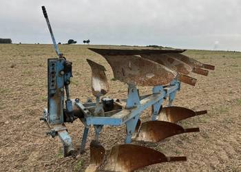 Pług 3 Skiby skibowy obrotowy lemken rabewerk frost Ursus c330 c360 Zetor