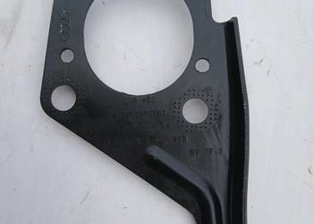 Audi A4 B6 B7 wspornik mocowanie płyta pasa przedniego 8E0805499 Lewa