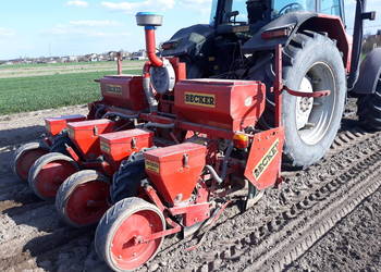 Siewnik do kukurydzy Becker 4 rzędy z posiewaczem nawozu