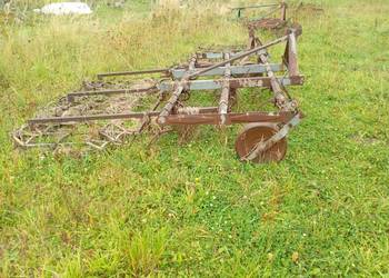 Kultywator z bronami