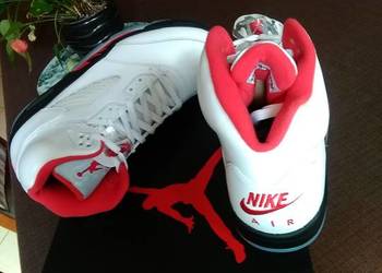 r 44,5 NIKE Jordan 5 Retro Fire Red Silver Tongue DA1911-102