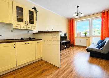 M2 z balkonem w bloku z windą. Opcja garażu.