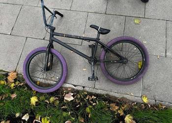 Rower BMX 20" czarny / fioletowe opony