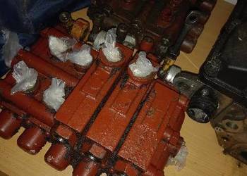 Rozdzielacz pięciosekcyjny Bizon Rekord Rozdzielacz pięciosekcyjny Bizon Rekord