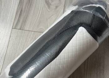 Nowa ergonomiczna poduszka z pamięcią kształtu