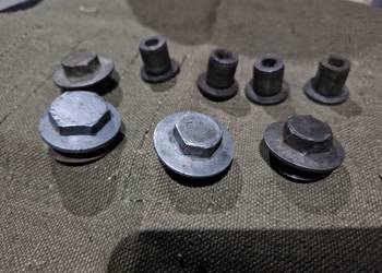 Junak M10 M07 elementy głowicy, korki, tuleje Junak M10 M07 elementy głowicy, korki, tuleje