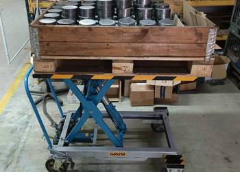 Wózek platformowy podnośnikowy hydrauliczny nożycowy