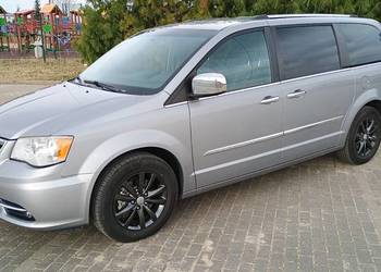 Chrysler Town & Country S  3.6