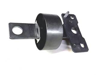 VOLVO V70 XC70 prawa tuleja cukierek wahacz tyl prawy 31476… VOLVO V70 XC70 prawa tuleja cukierek wahacz tyl prawy 31476…