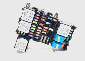 SKRZYNKA BEZPIECZNIKÓW RENAULT CLIO IV 240184574S Kombi 1.5 90KM MODUŁ