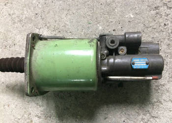 Siłownik Wysprzęglik Knorr VG3261 II31733 MAN DAF