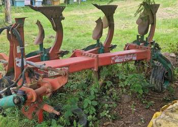 Pług obrotowy Kverneland Pług obrotowy Kverneland