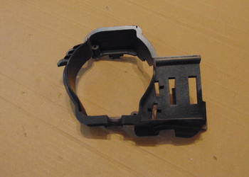 Citroen DS3 09-14 kosz mocowanie uchwyt halogenu  lewy 9687570980