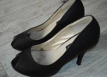 czarne szpilki open toe 38