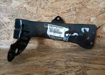 MAZDA 3 18- MOCOWANIE BŁOTNIK LEWY PRZÓD BCJH52240