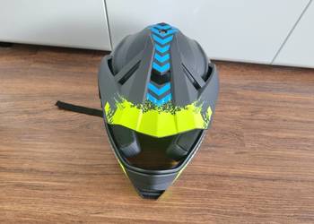 Nowy kask motocyklowy rozmiar M