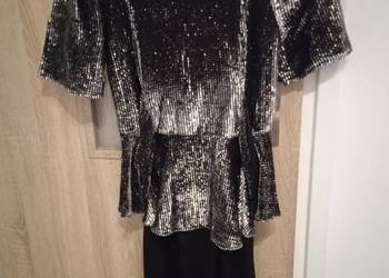 Sukienka damska z dodatkami