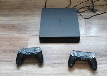 Konsola PlayStation 4