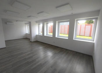 Biuro o pow. 32,91 m2 na wynajem w Skoczowie