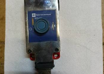 Sprzedam wyłącznik krańcowy ciegnowy XY2CH13250