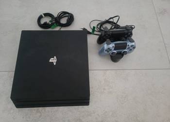 Sprzedam konsola PS4 PRO