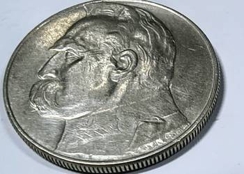 Srebrna duża moneta 10 złotych z 1937 roku- Piłsudski.