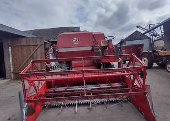 Sprzedam kombajn do zboża MF 487