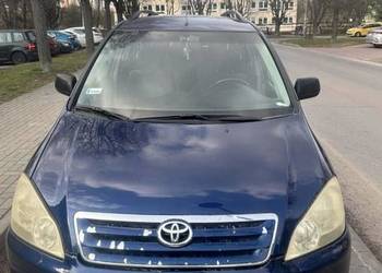 SZPRZEDAM TOYOTA AVENSIS VERSO