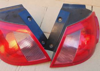 lampa tylna prawa lub lewa Mitsubishi Colt VI z30 04-08r 3drzwi