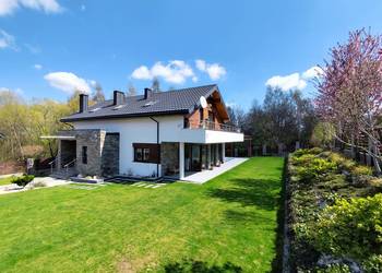 Nowoczesny, komfortowy dom 221m2 na działce 15a pod Wieliczką
