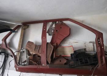 Polonez bok prawy prog slupek