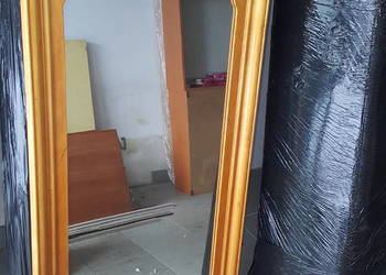 Lustro w ramie ze sklejki z czasów PRL