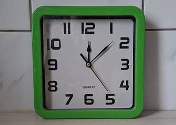 Zegar ścienny wskazówkowy na baterie