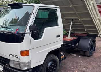 Toyota dyna 150 wywrotka, ładowność 2 tony
