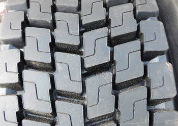 Opona 315/80R22.5 315 80 22.5 Bieżnikowane